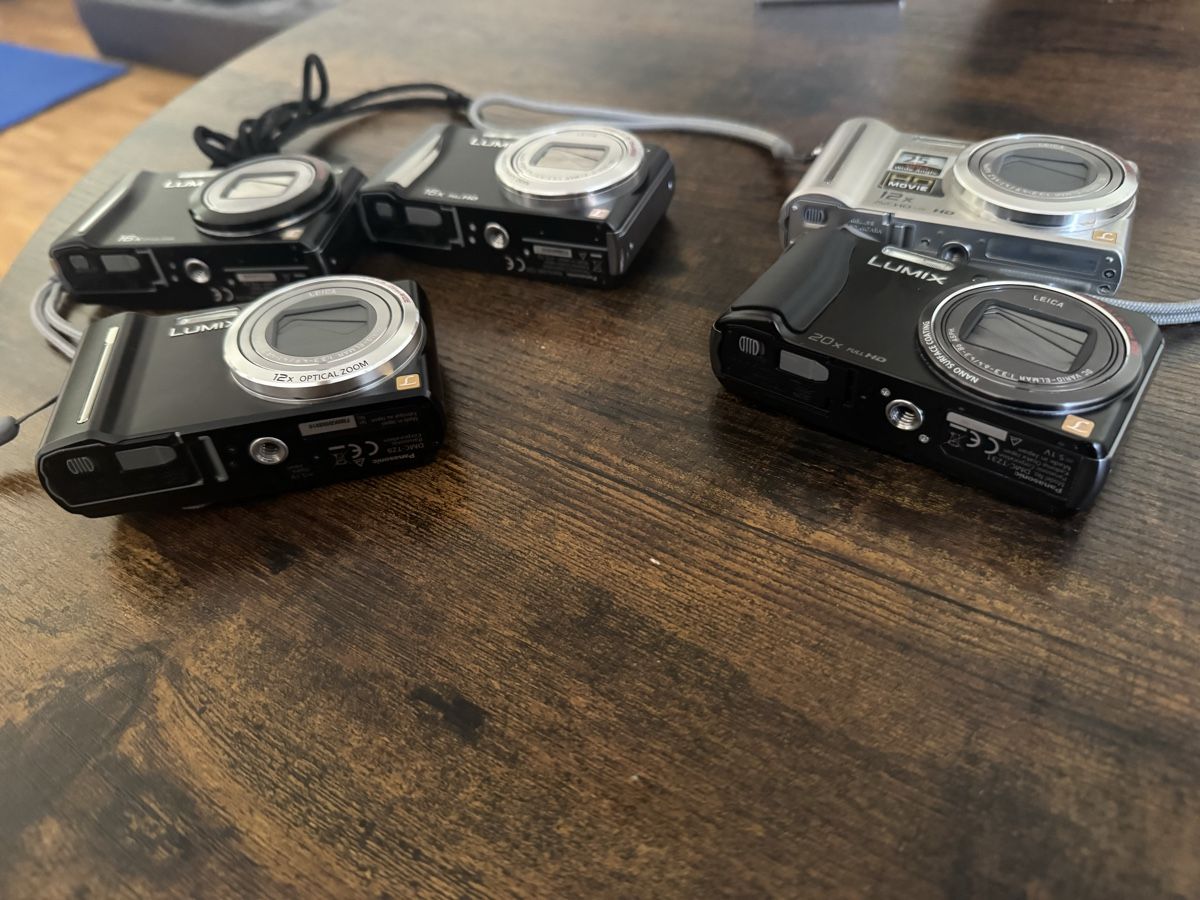 Panasonic Fotocamera: Panasonic lumix digitalkameras 5 stk. – Usato da Zunzgen venduto da milesdavis76 5