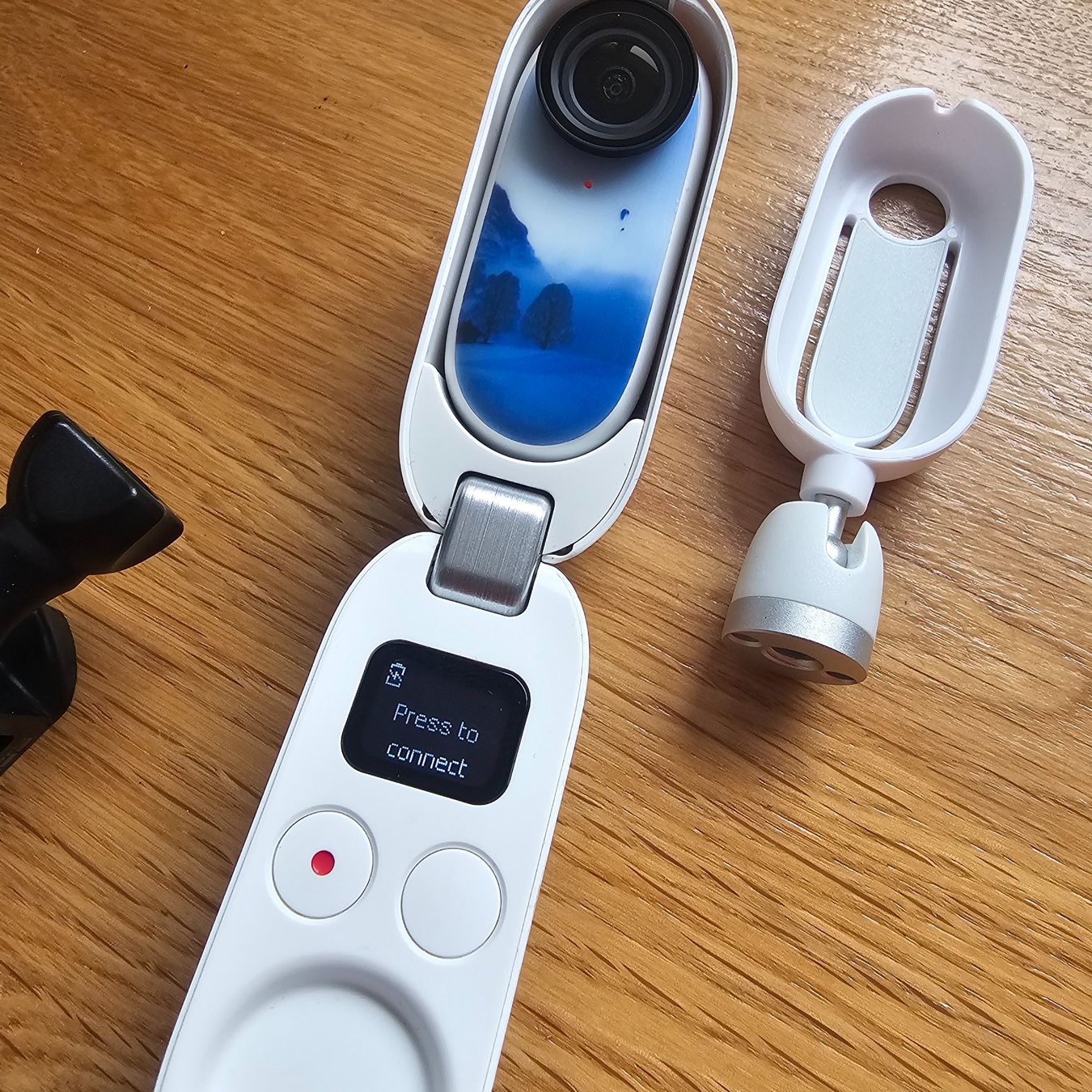Insta360 Action Cam: Insta360 GO 2 and 2x mount accessories – D'occasion à Matten b. Interl par Vanilla8 1