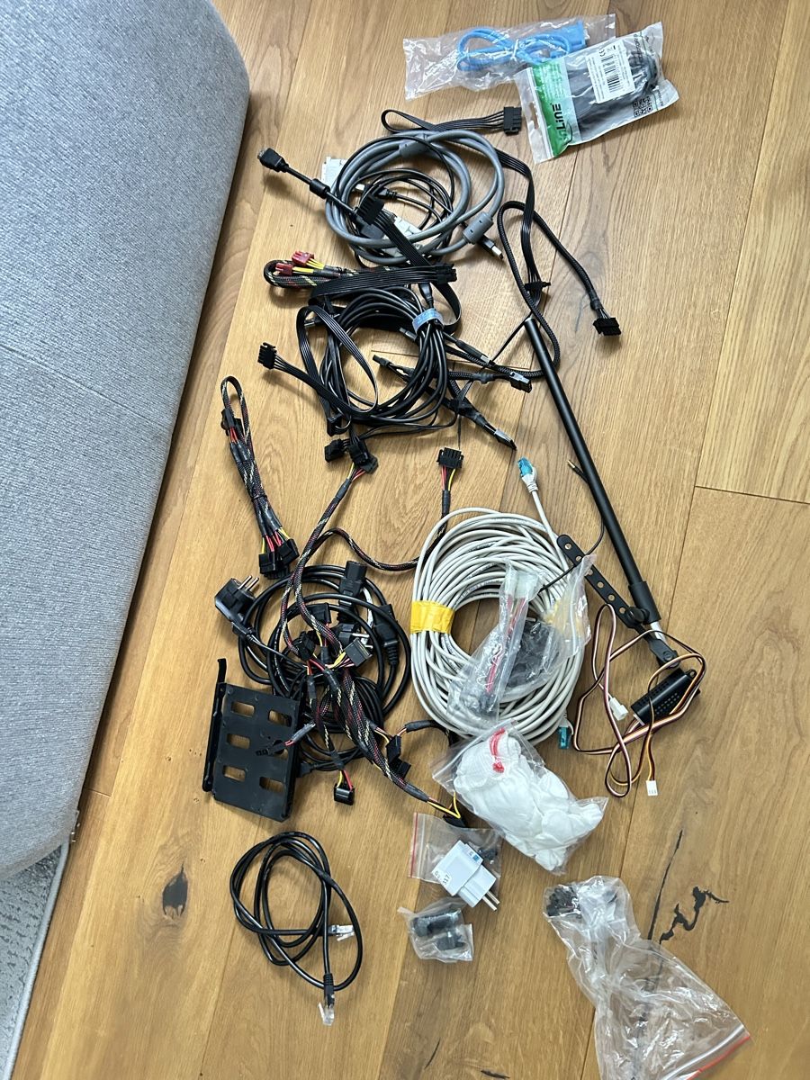 PC: Diverse PC-Teile: Kabel, Adapter, Schrauben u.v.m. – Usato da Pratteln venduto da andi1977 7