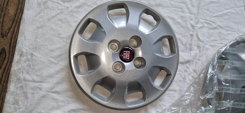 Fiat Panda Radkappen 4stk NEU (Neu (gemäss Beschreibung)) in Enggistein ...