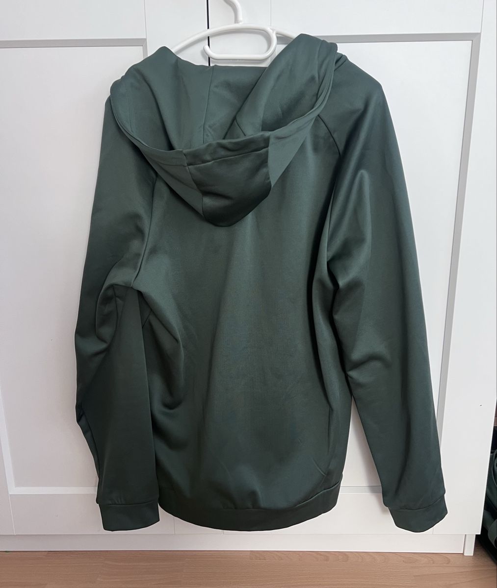 Nike Giacche: Nike Trainingsjacke grün Gr. M – Usato da Emmenbrücke venduto da ThomiE01 1