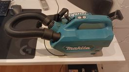 Makita 18V Akku Staubsauger tragbar.