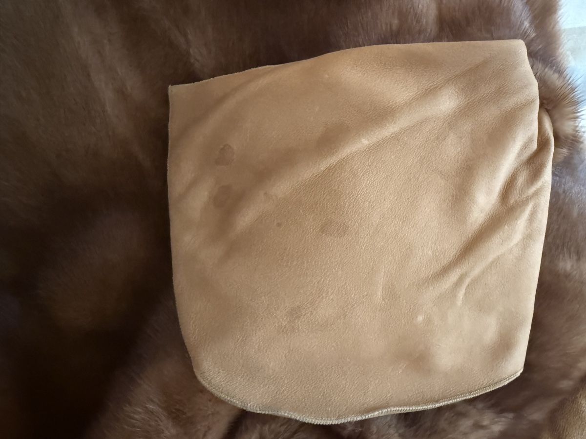 Cappotti: Luxe Manteau Vison Landi – Usato da Montreux venduto da kingfisherbeach 8