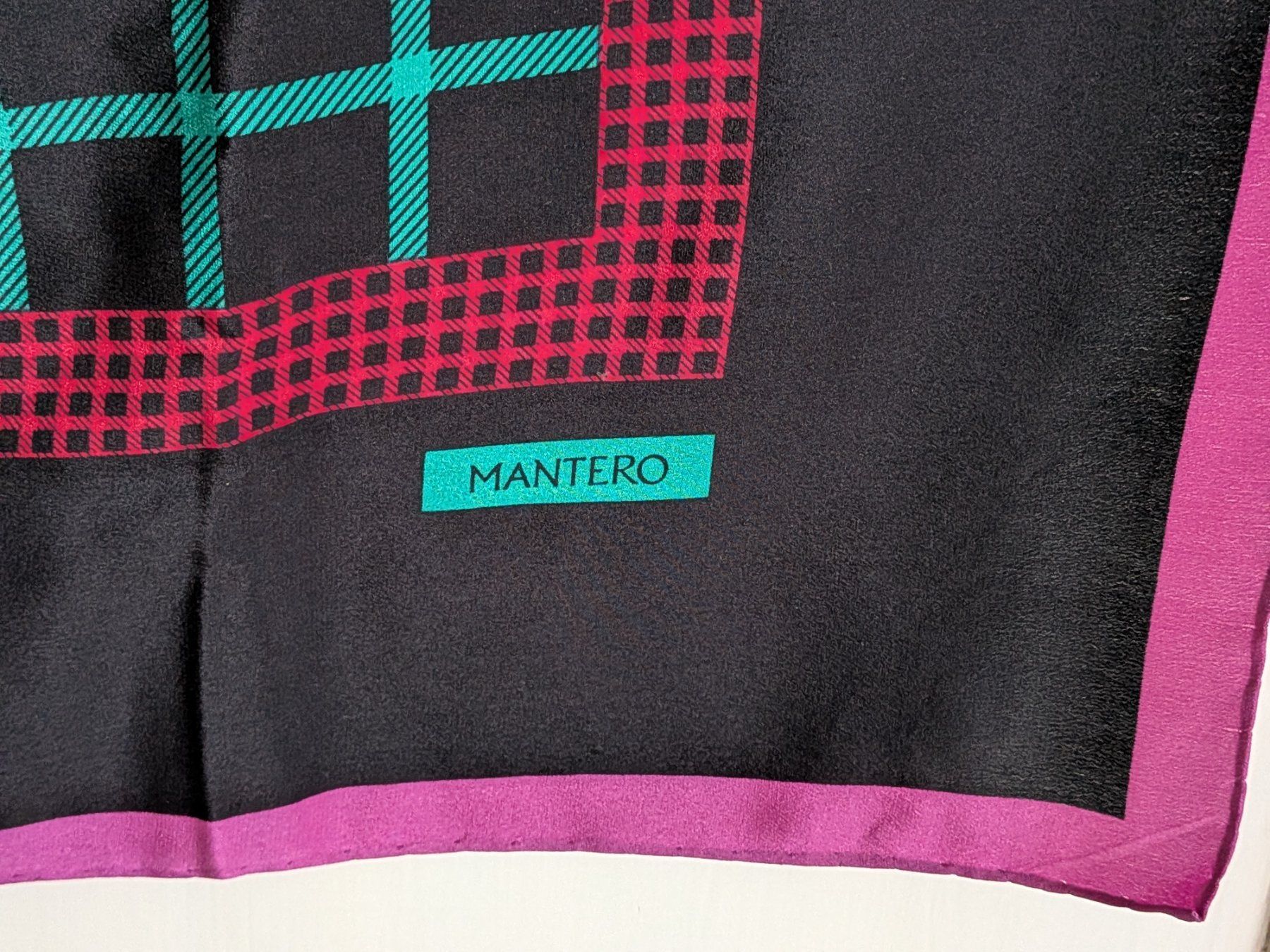 Foulard & Sciarpe: Foulard Mantero – Usato da Emmen venduto da magelan 3
