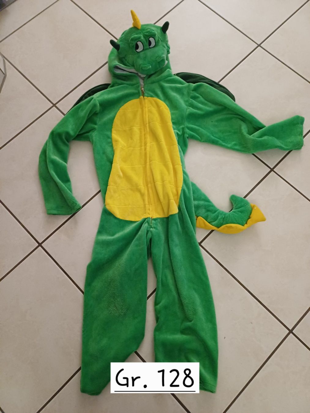 Costumi: Drachenkostüm Gr. 128 – Usato da Dietwil venduto da dari2008