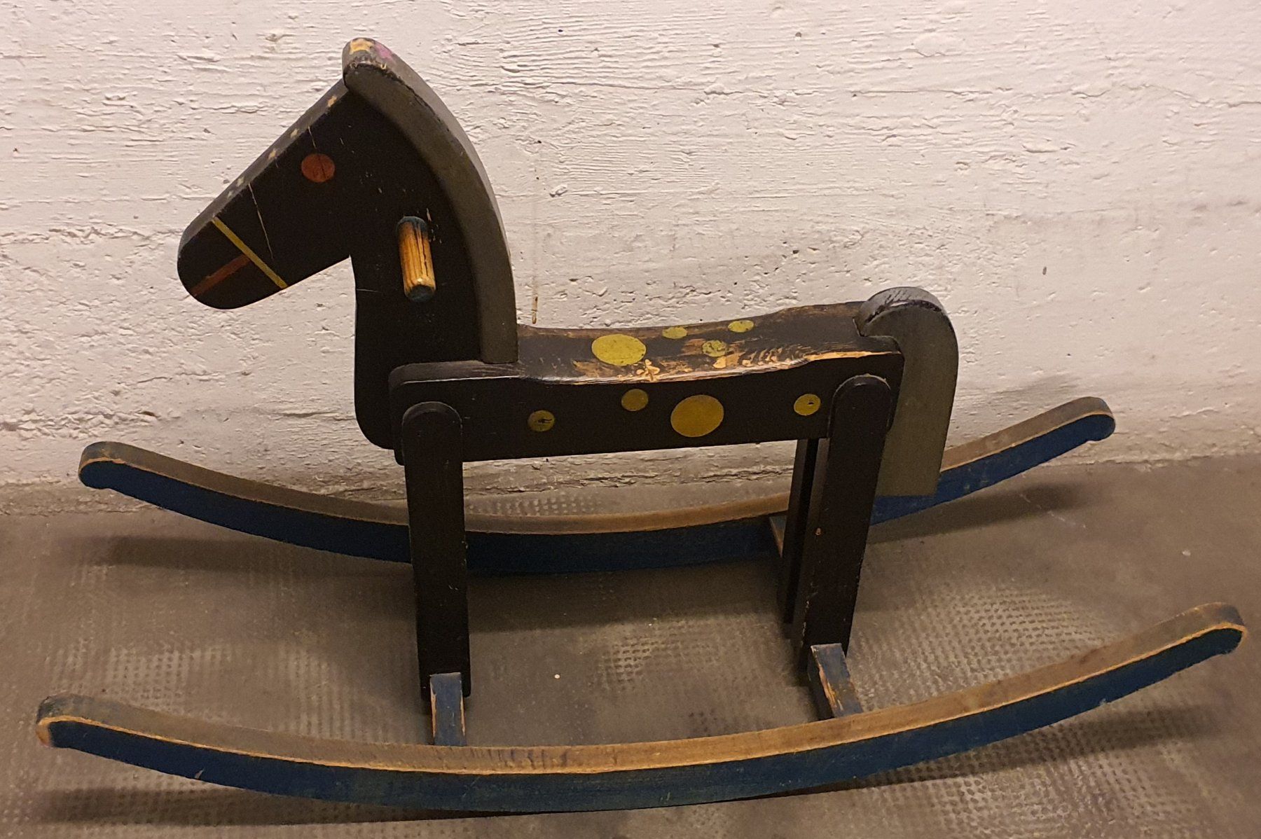 Articoli in legno: Schaukelpferd – Usato da Basel venduto da Tiger_bs 1