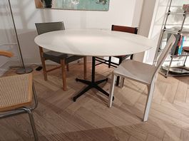 Eames vintage Tisch mit neuer Platte 126cm