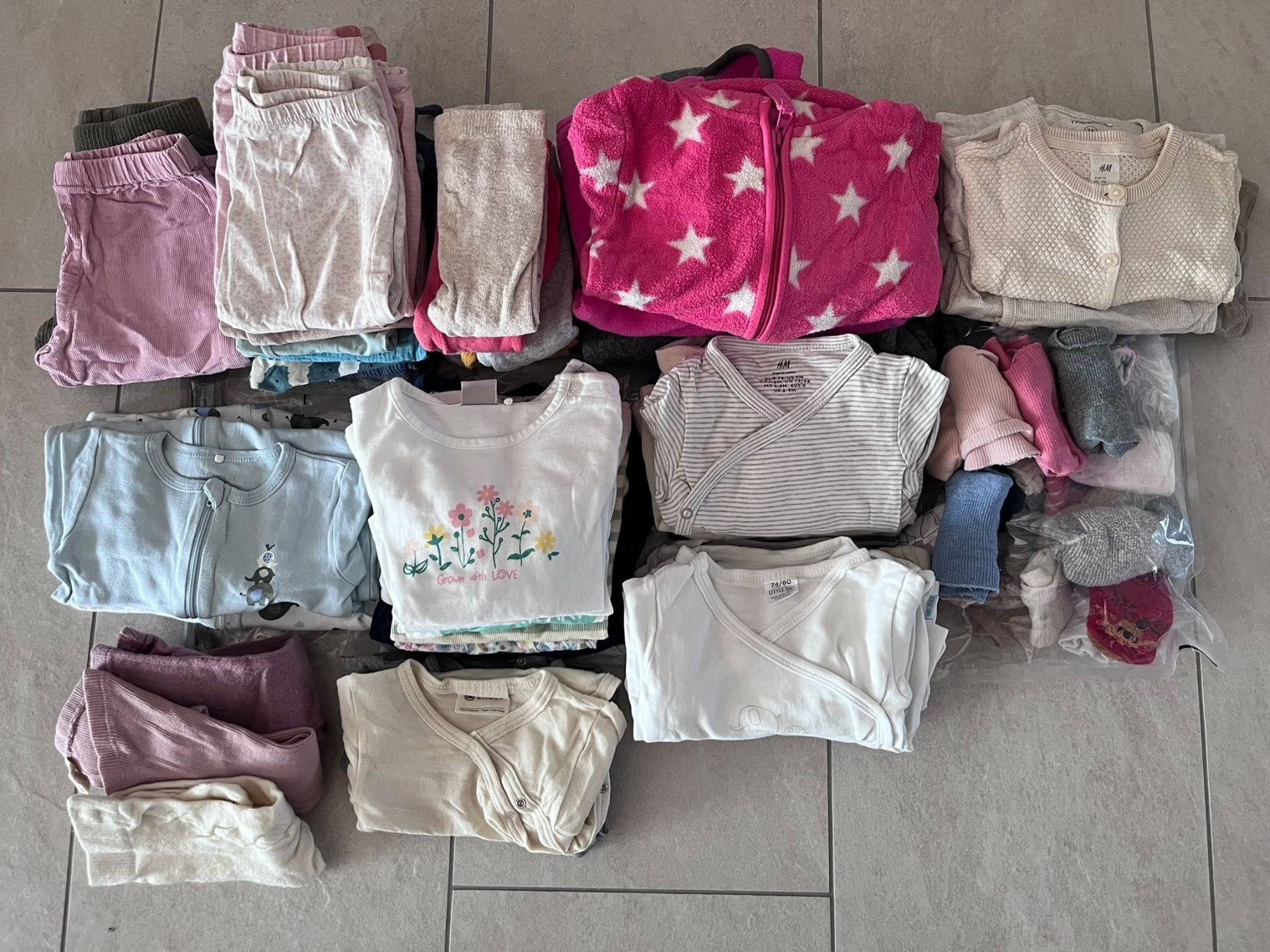 Kleiderpakete & -sets: Kleiderpaket Mädchen Gr. 74 – Gebraucht aus Rupperswil von pqpwieur