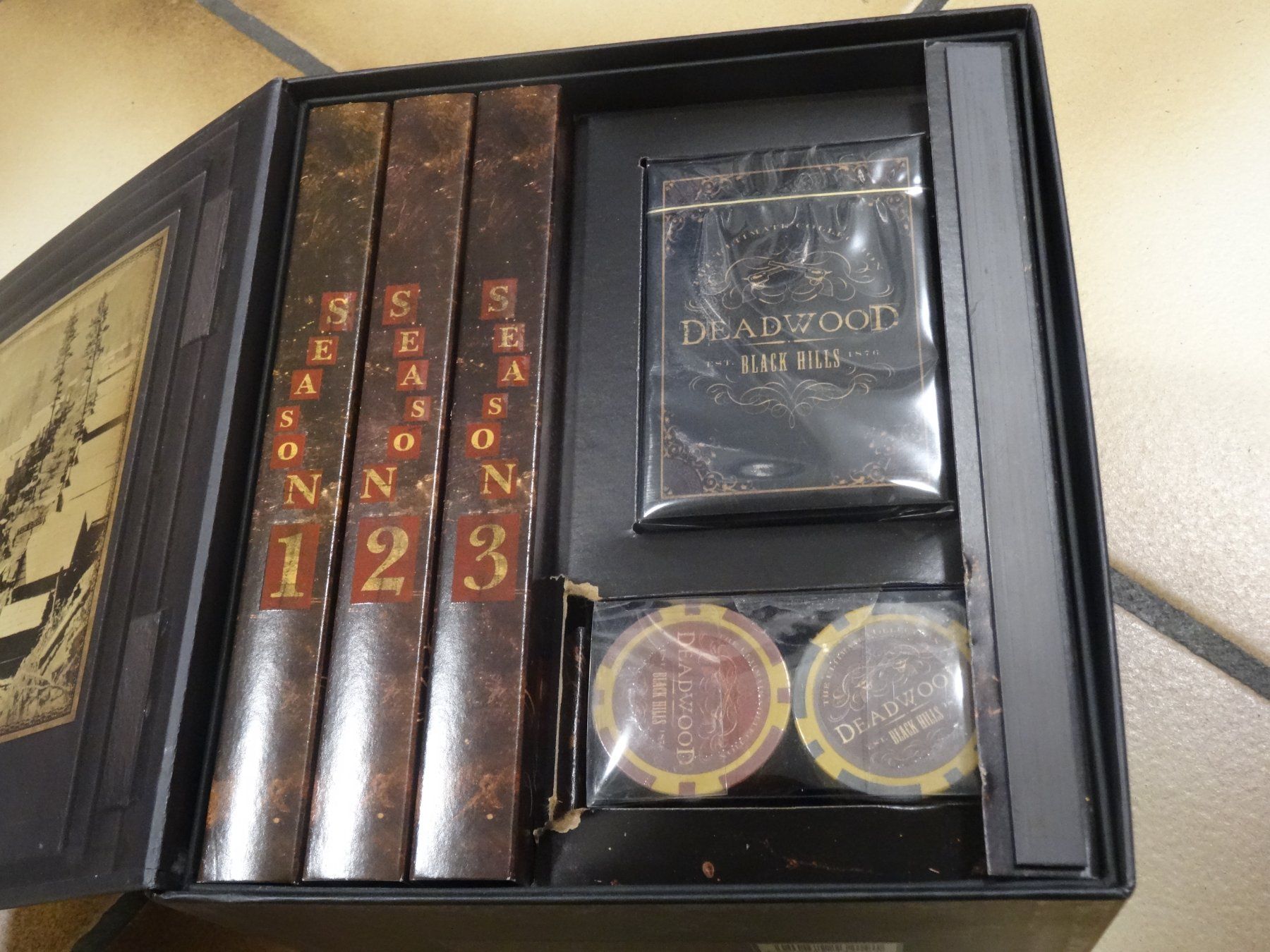 Tutti i DVDs: Deadwood - The Ultimate Collection DVD – Usato da Olten venduto da Disc-Verkauf 5