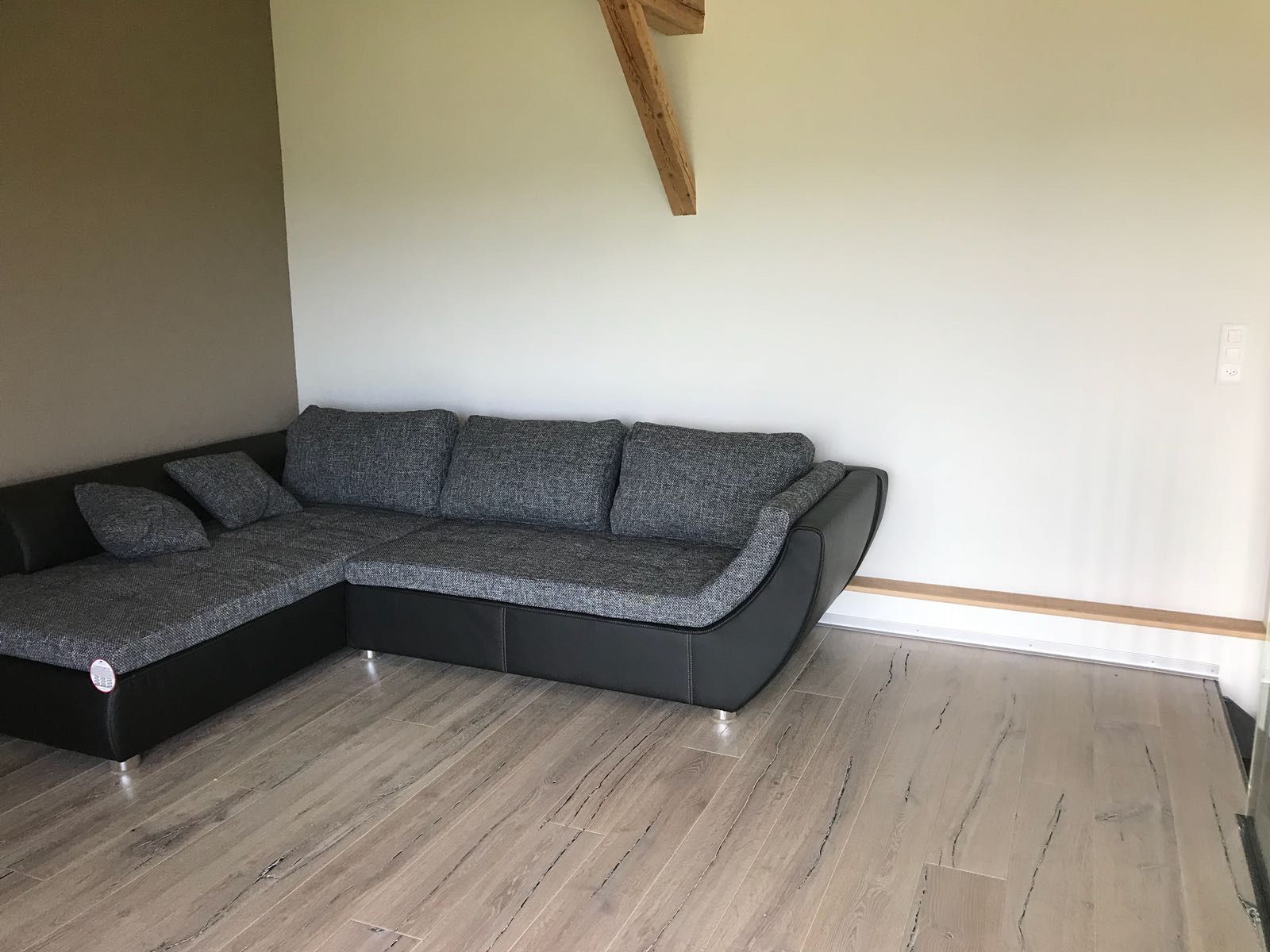 Conforama Sofas: Ecksofa schwarz grau Stoff Kunstleder gebraucht – Gebraucht aus Schwendibach von Jack.3 2
