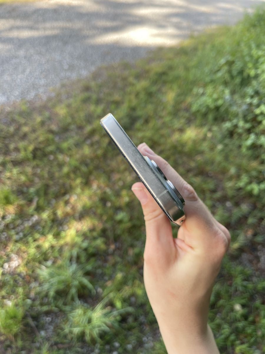 Apple Handys / Smartphones: iPhone 15 Pro Max 256gb – Defekt aus Zürich von kuk_s8v5 4