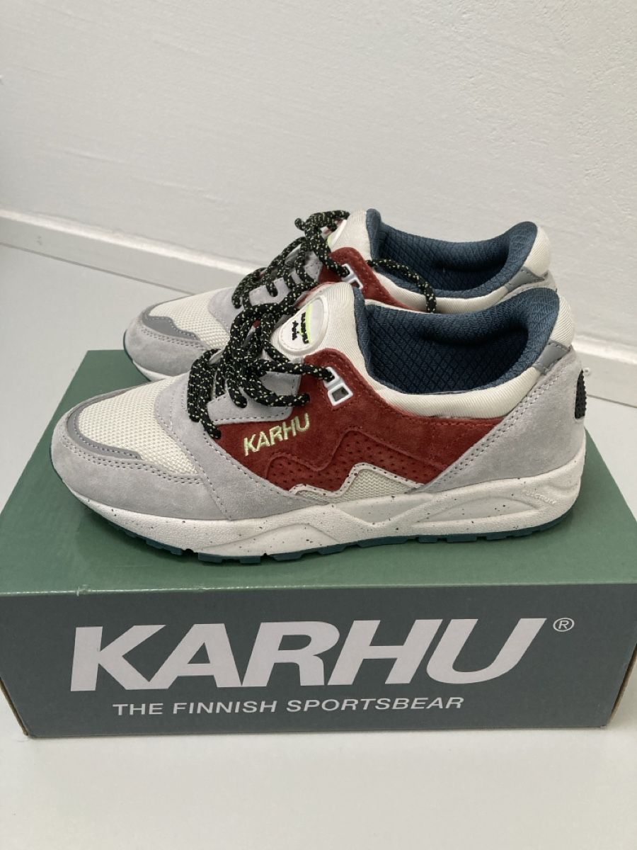 Karhu Scarpe da donna: Karhu sneakers, size 37 – Nuovo (secondo la descrizione) da Winterthur venduto da niemim