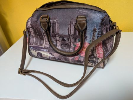 Schicke Damenhandtasche Paris Print Vintage Look 👜