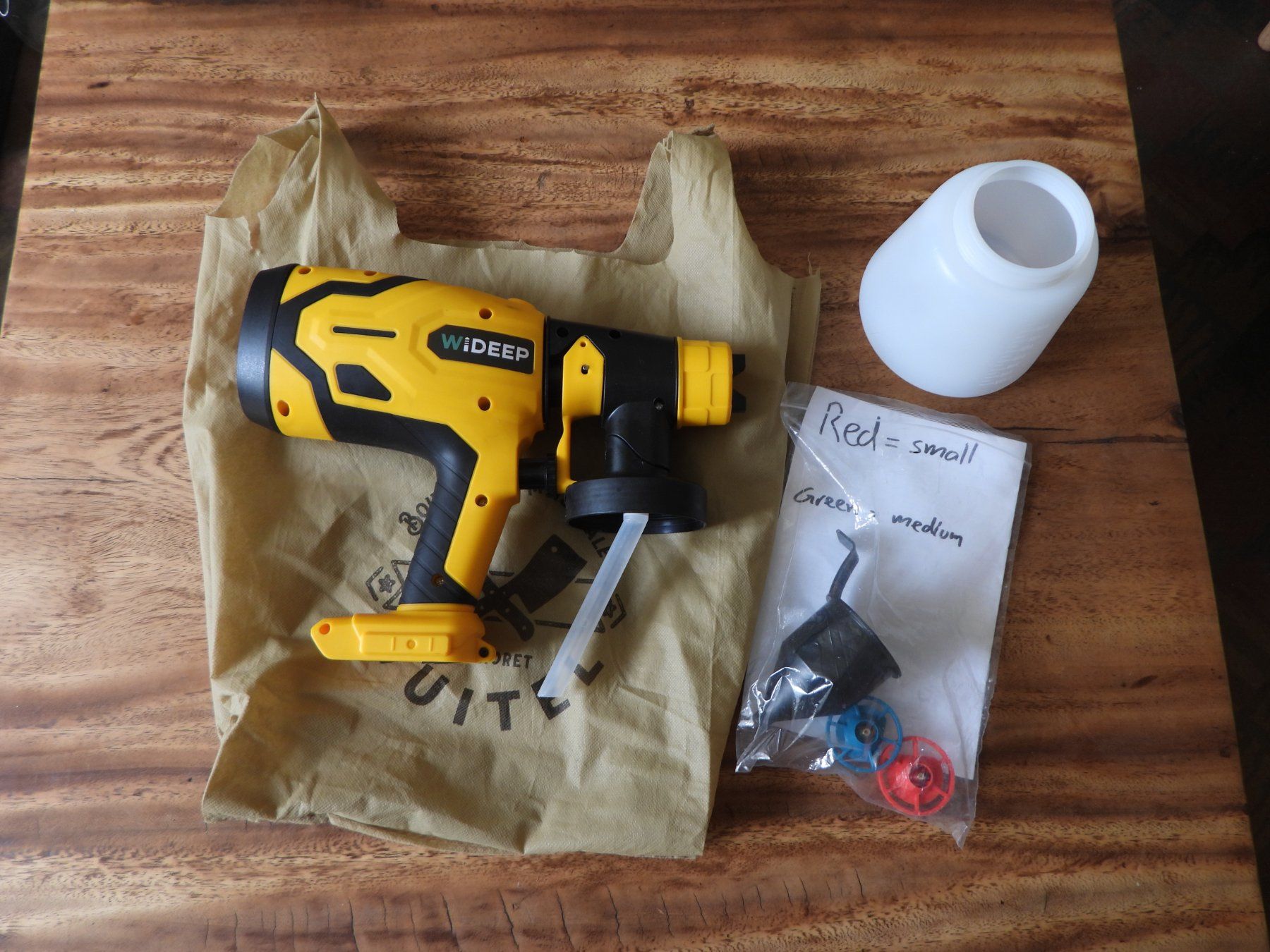 Tutti gli attrezzi: Spray Paint Gun for Dewalt 18V battery powered – Usato da Tavannes venduto da jimananas