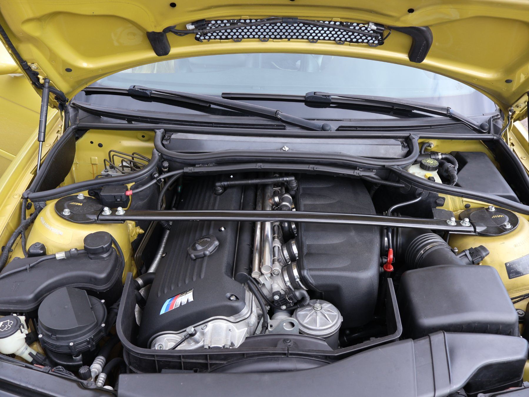 BMW Automobili: BMW M3 E46 Coupé, handgeschaltet in Phoenixgelb – Usato da Affoltern am Albis venduto da MrSolova 5