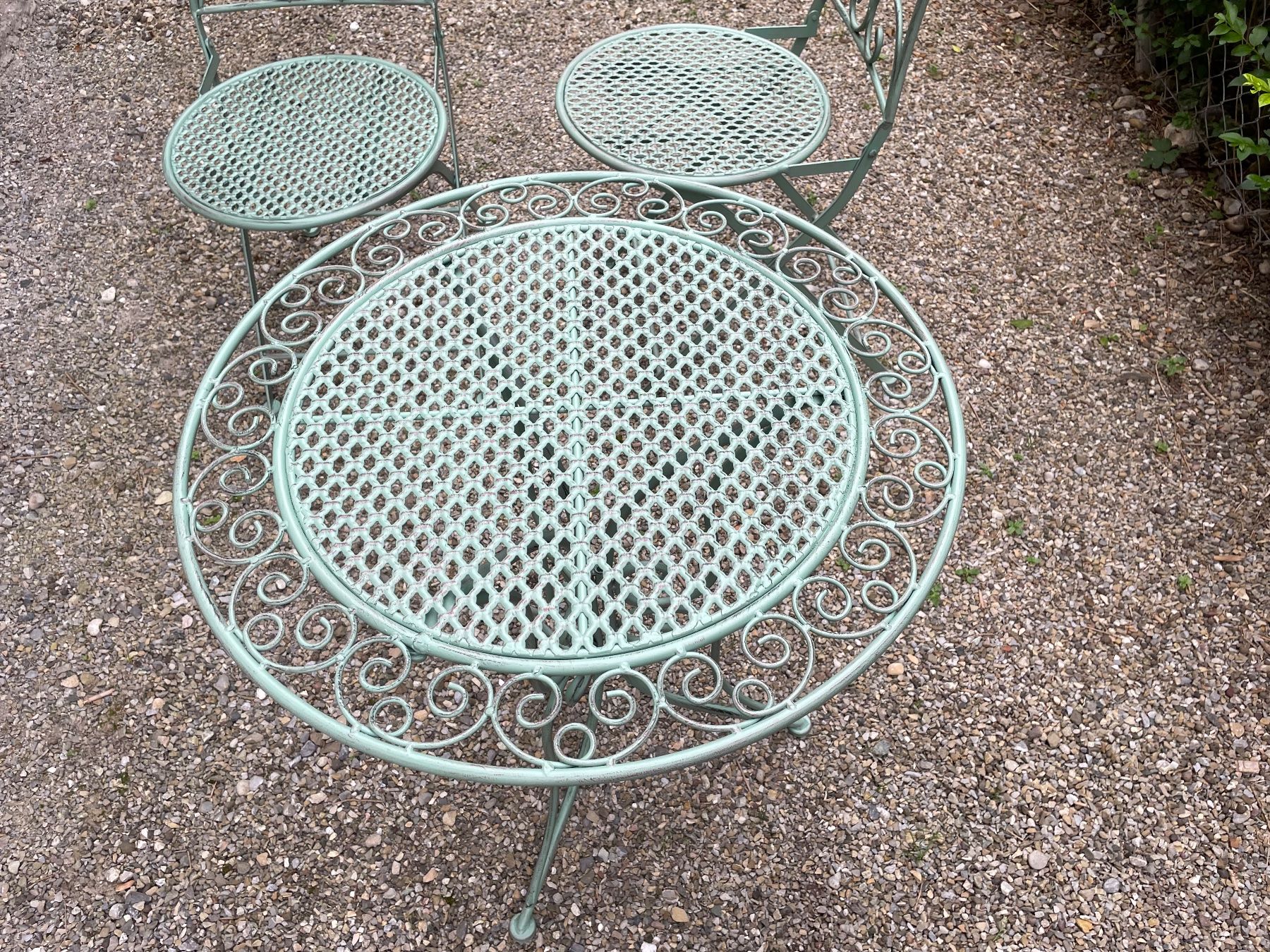Set de table et chaises: Gartentischli mit 2 Stühlen – D'occasion à Flawil par Naphtali 5