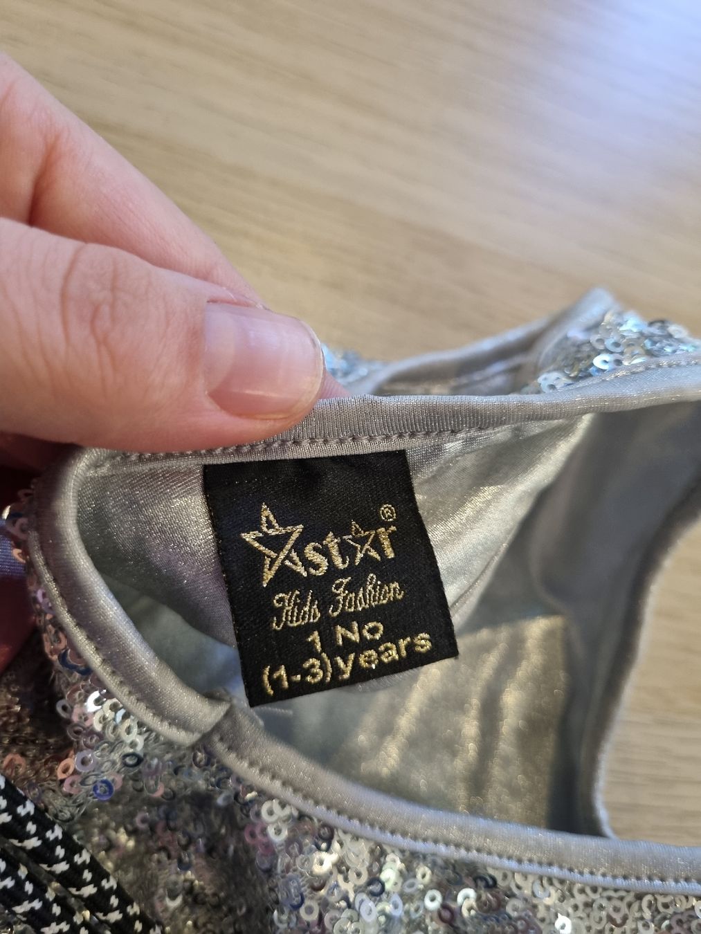 Vestiti & Gonne: Rock – Usato da Kienberg venduto da c.barelds 1