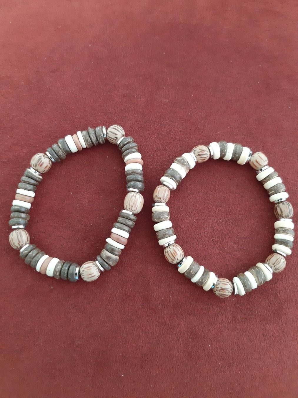 Bracciali & Braccialetti: 2 elastische Armbänder neu – Nuovo e nell'imballaggio originale da Schmitten FR venduto da ReniStern