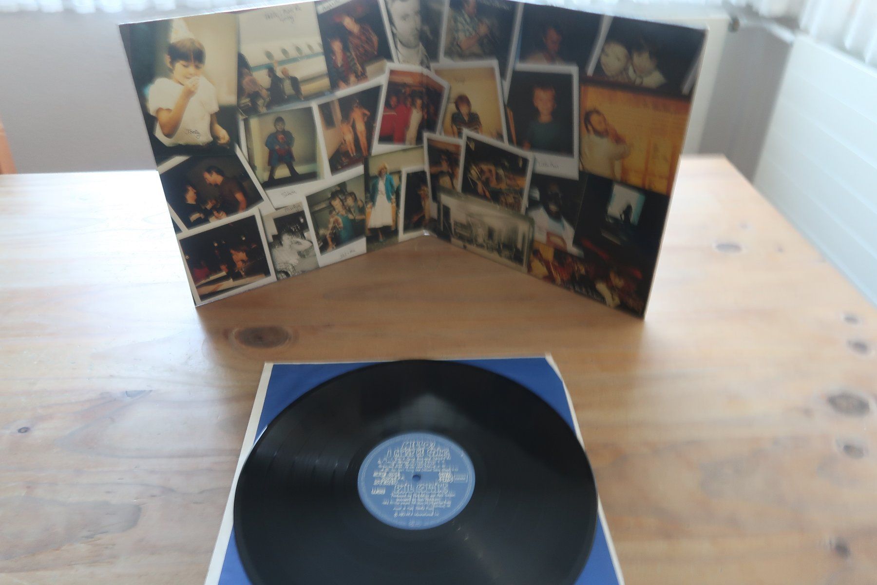 Dischi in vinile: PHIL COLLINS - HELLO, I MUST BE GOING - GENESIS VINYL LP – Usato da Basel venduto da Patiscat 4