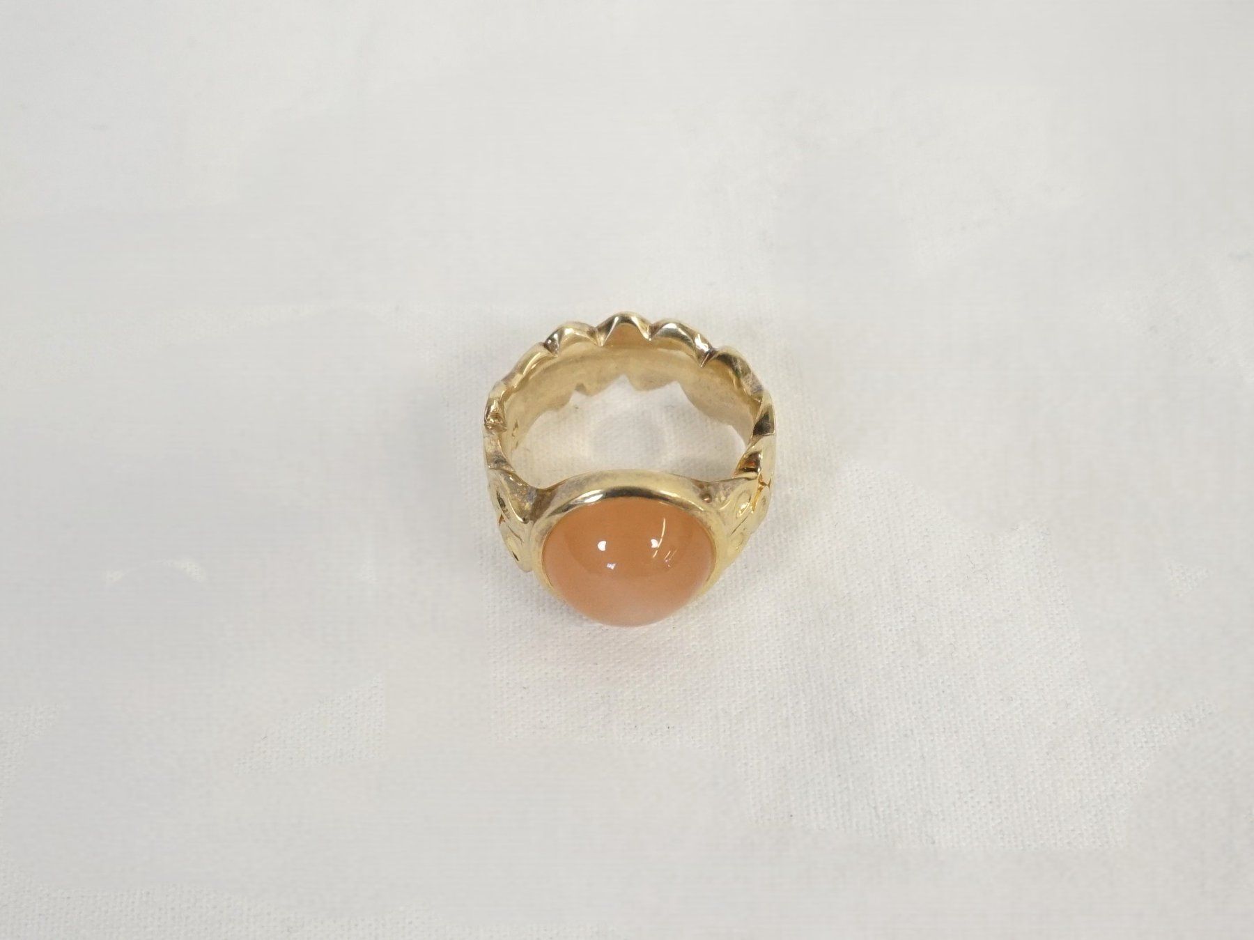 Anelli: Goldfarbener Ring mit Pfirsich Cabochon Gr. 56 – Usato da Pratteln venduto da Restwert_Pratteln 4