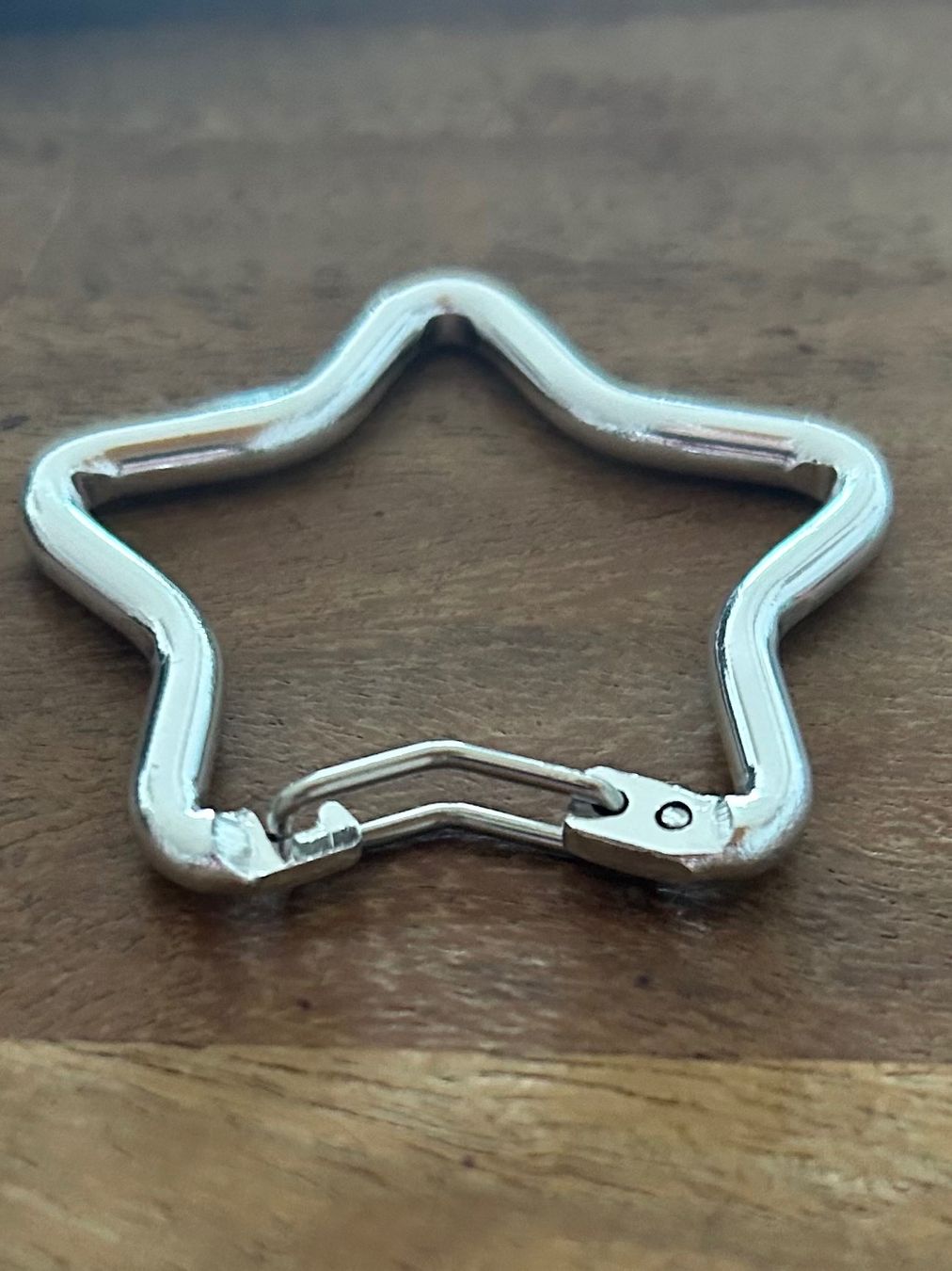 Attrezzatura da arrampicata: Kleiner Karabiner in Sternform NEU – Nuovo e nell'imballaggio originale da Geneve venduto da vane267 1