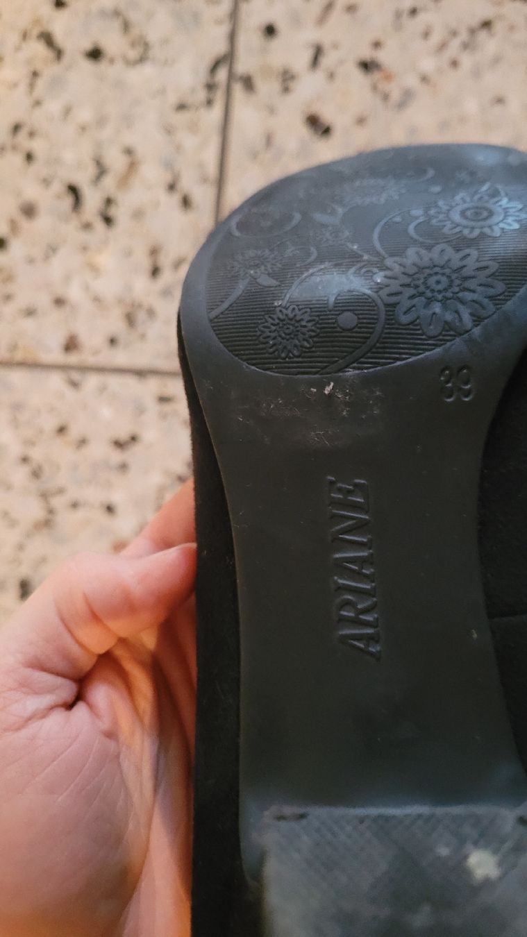 Damenschuhe: Schwarze Damenschuhe, Grösse 39 – Gebraucht aus Brugg AG von Ela_Obi 2