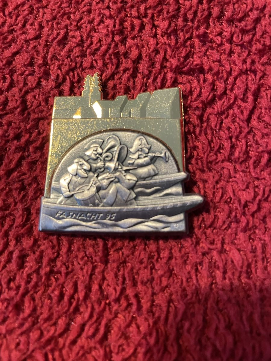 Placchette & Badge: Fasnachtsplakette 1995 Gold – Usato da Oberwil BL venduto da nic_np9t