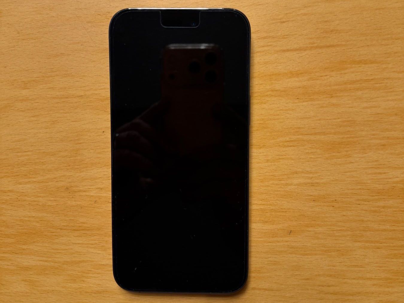 Apple Handys / Smartphones: iPhone 14 Pro MAX 256 Go violet impeccable pour Fr.1.- – Gebraucht aus Neuchatel von Bajou67 2