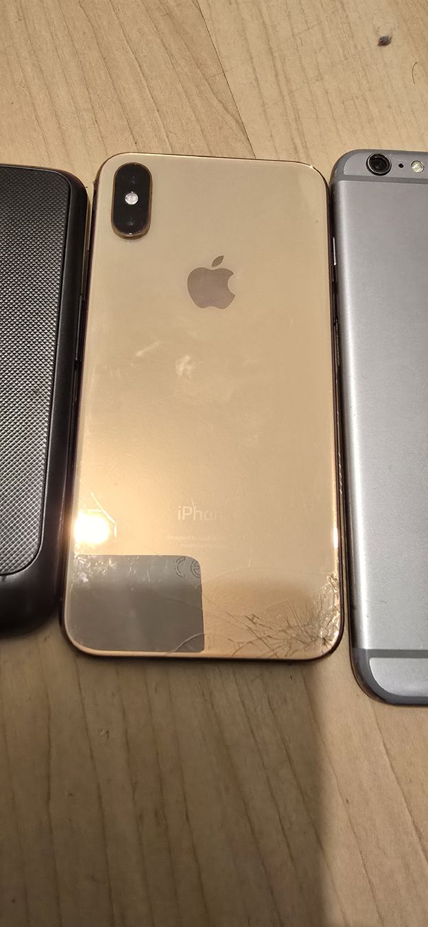 Apple Telefoni cellulari / Smartphones: Used Smartphones Samsung iPhone Lot Broken Condition – Difettoso da Studen BE venduto da tha_dhp8 9