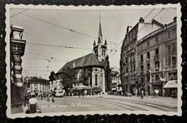 LAUSANNE - TRES ANIMEE - TRAM - OLDTIMER .