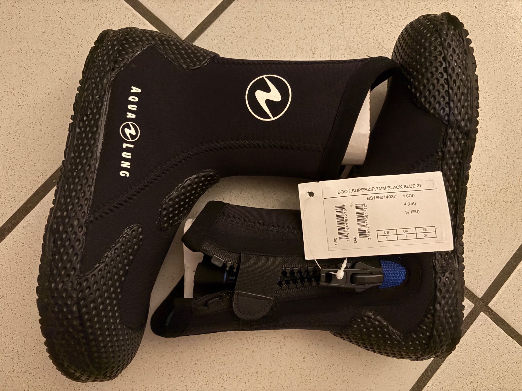 Chaussures femmes: Aqualung Superzip 7 mm booties – Neuf (Voir description) à Pregassona par mygale 3