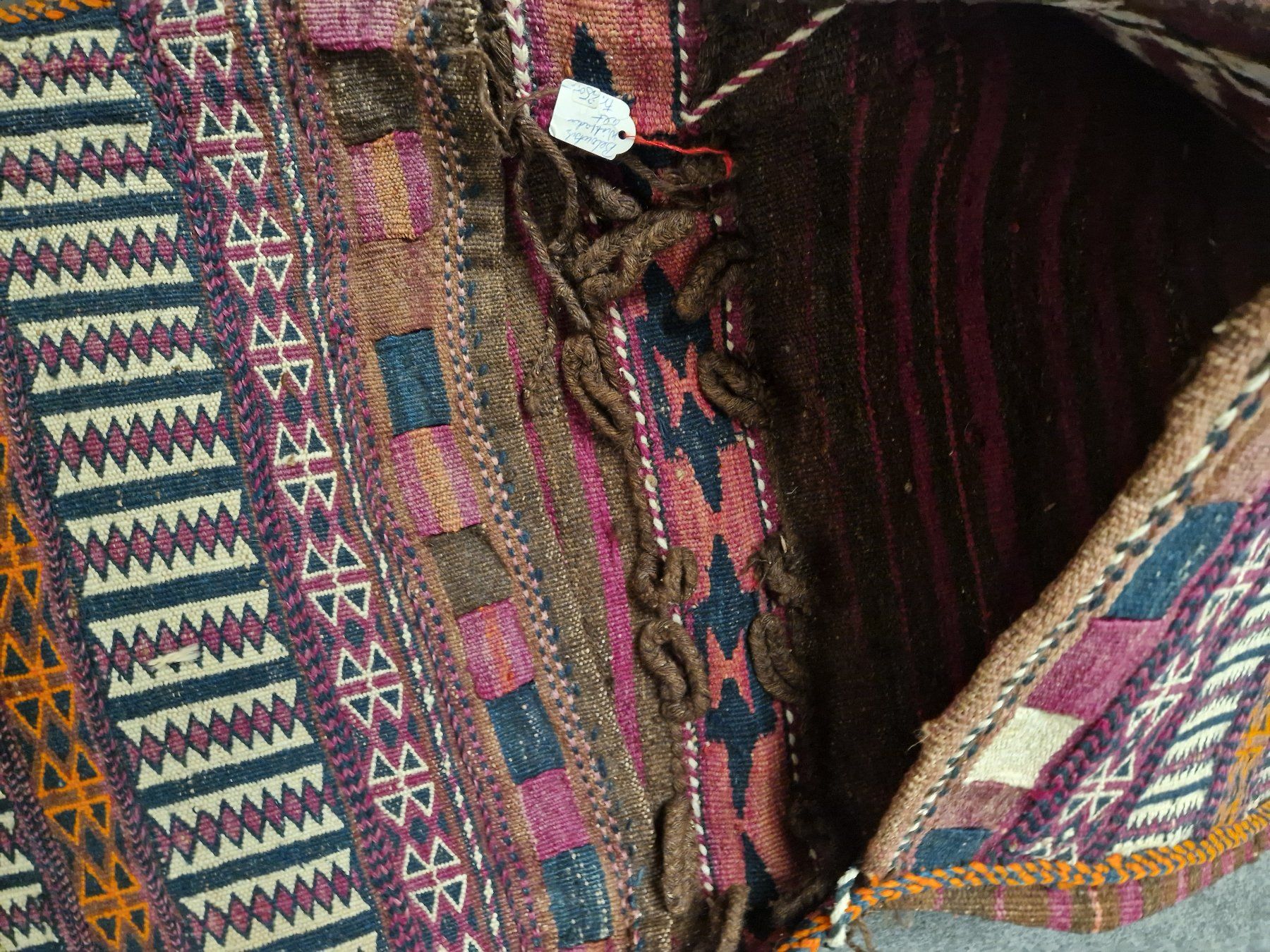Tappeti: antike Teppichtasche AA3 – Usato da Seedorf BE venduto da Stibutz 4