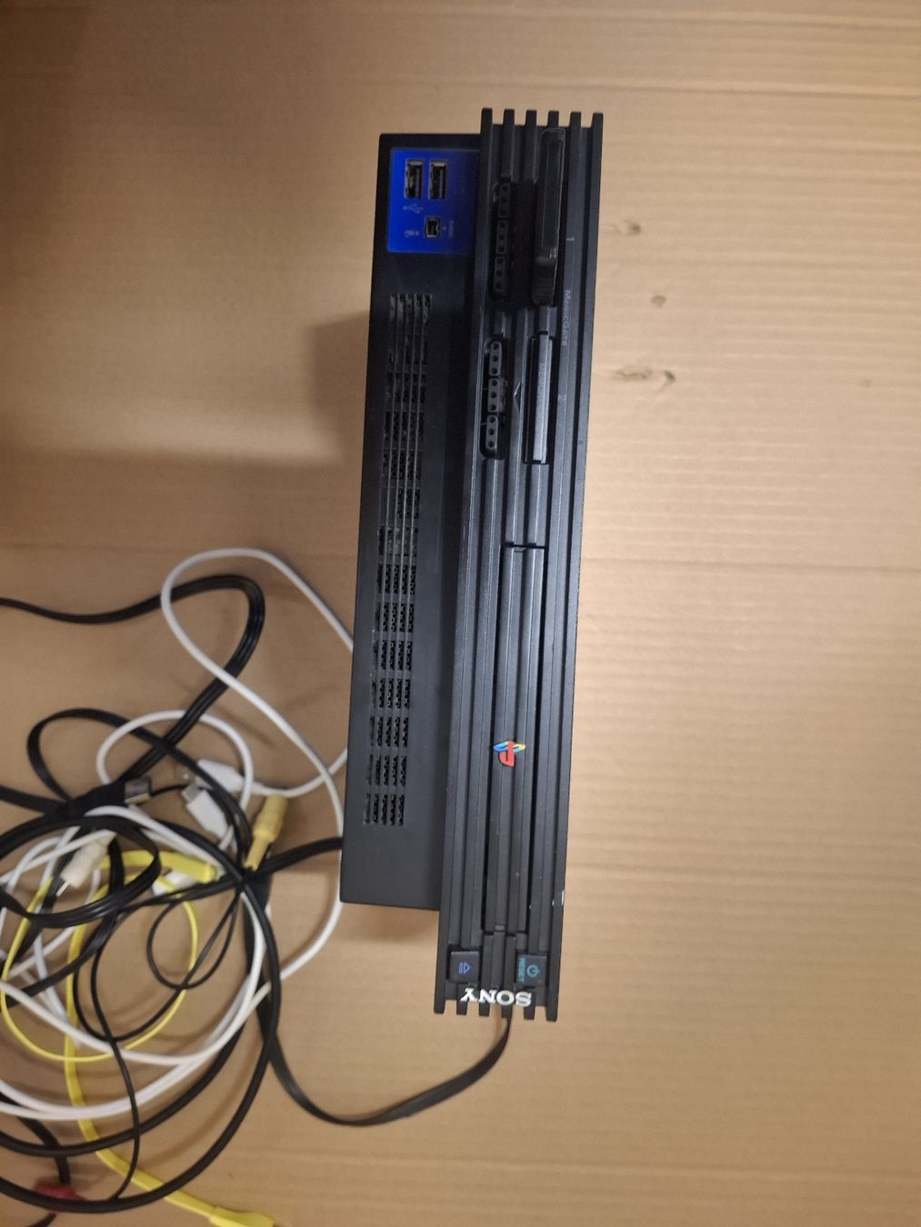 Sony Spiele: Playstation 2 Konsole mit Kabeln  – Gebraucht aus Schliern b. Köniz von ahmetugurtokalii 3