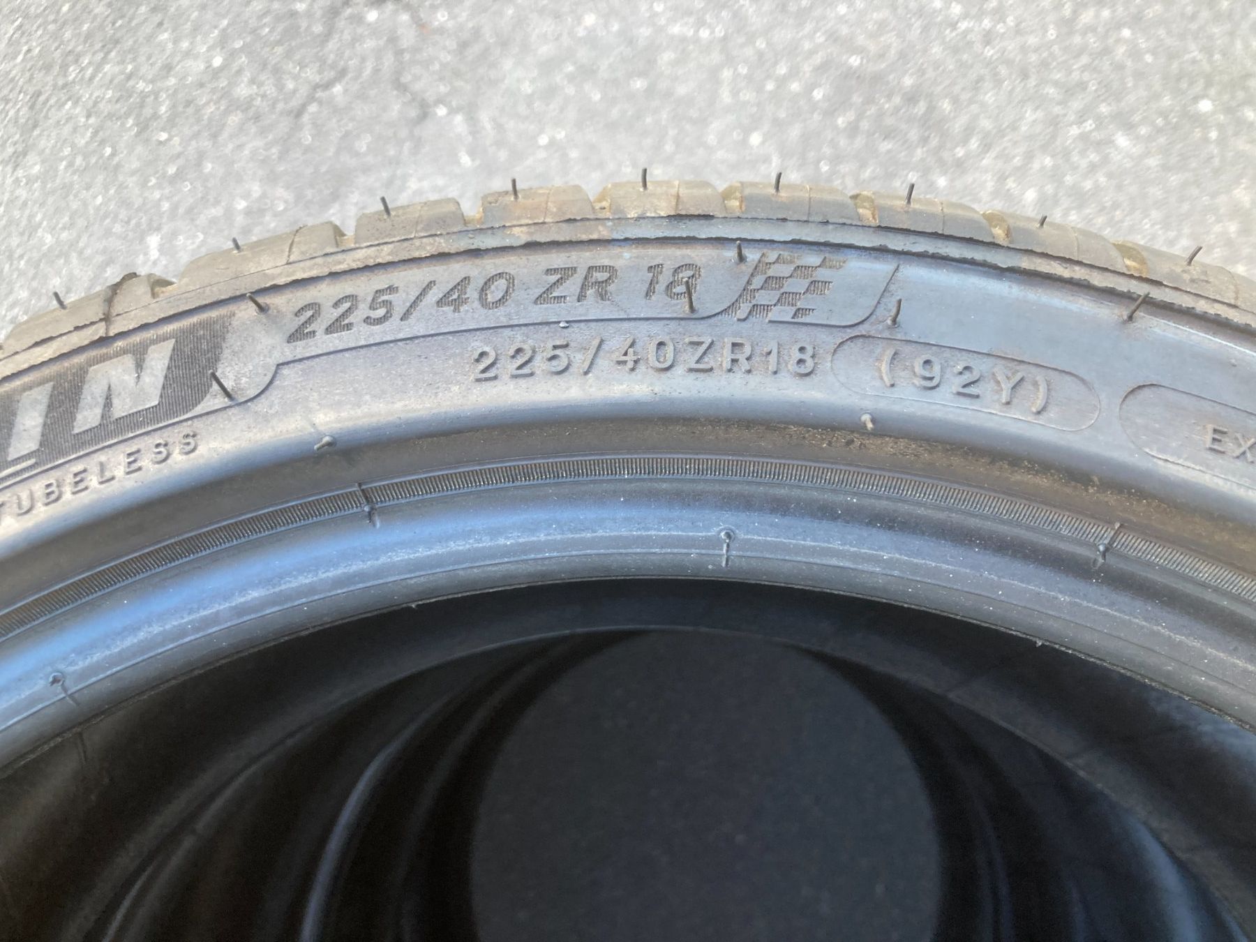 Michelin Pneumatici & Ruote complete: 225/40R18 Michelin Sommerpneu – Usato da Cham venduto da Cham6332 1