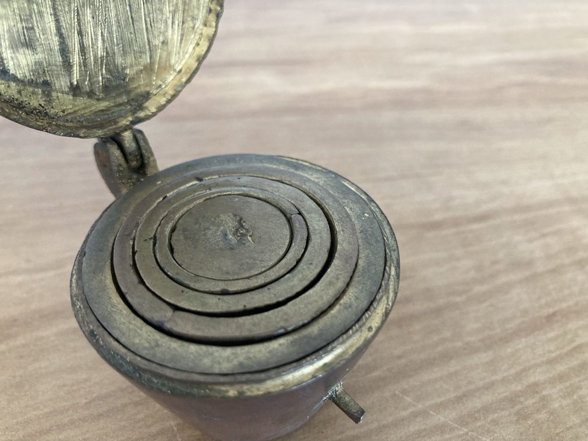 Toutes les décorations: Antikes Messing Apotheker Waageset. – D'occasion à Luzern par remiti 2