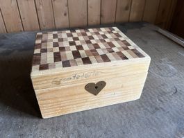 Schmuckschatulle Holz Intarsien Herz Detail Handarbeit Vinta