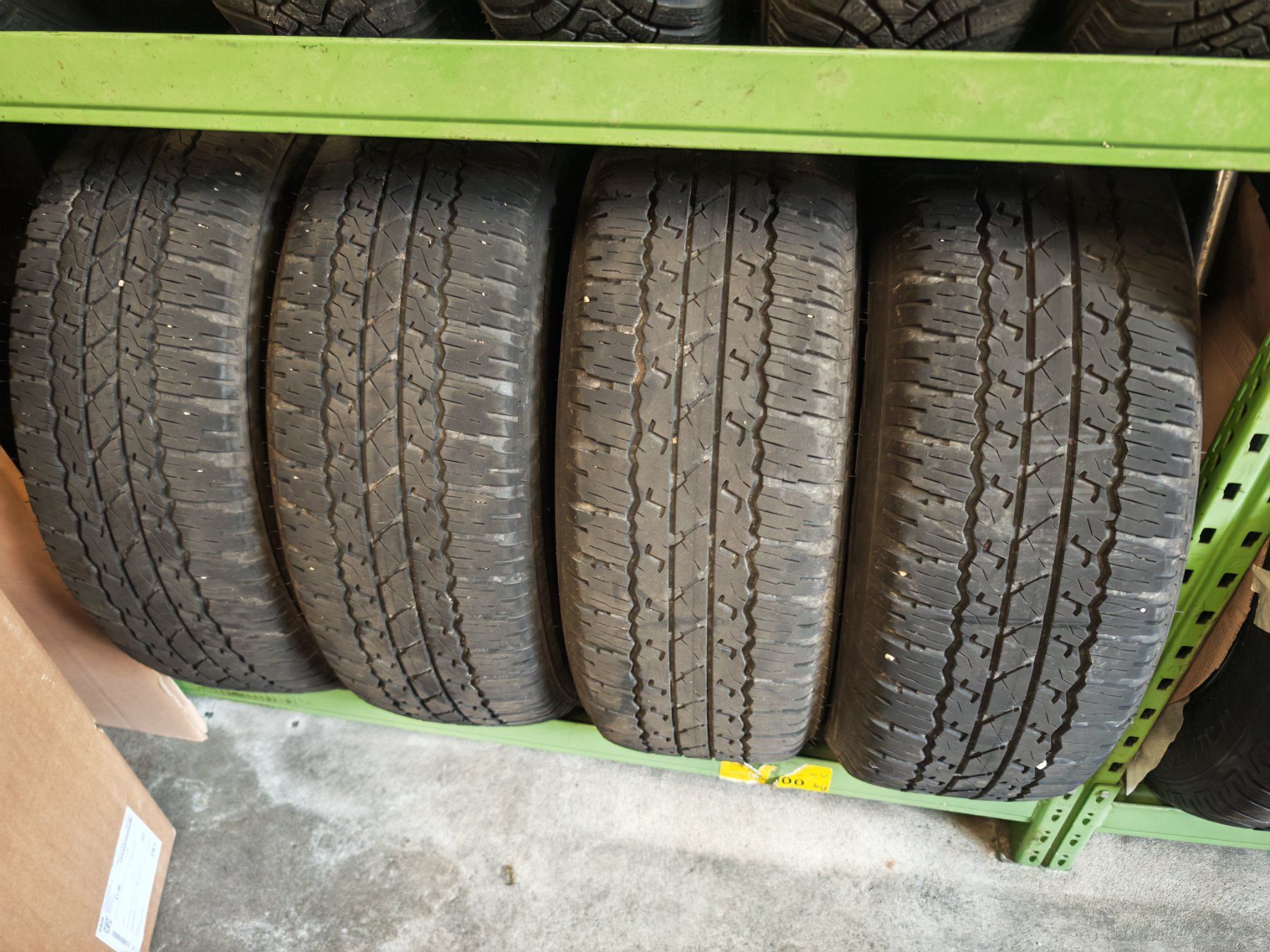 Pneumatici & Ruote complete: Bridgestone 265/65 R17 – Nuovo (secondo la descrizione) da Richenthal venduto da maenggi16 4