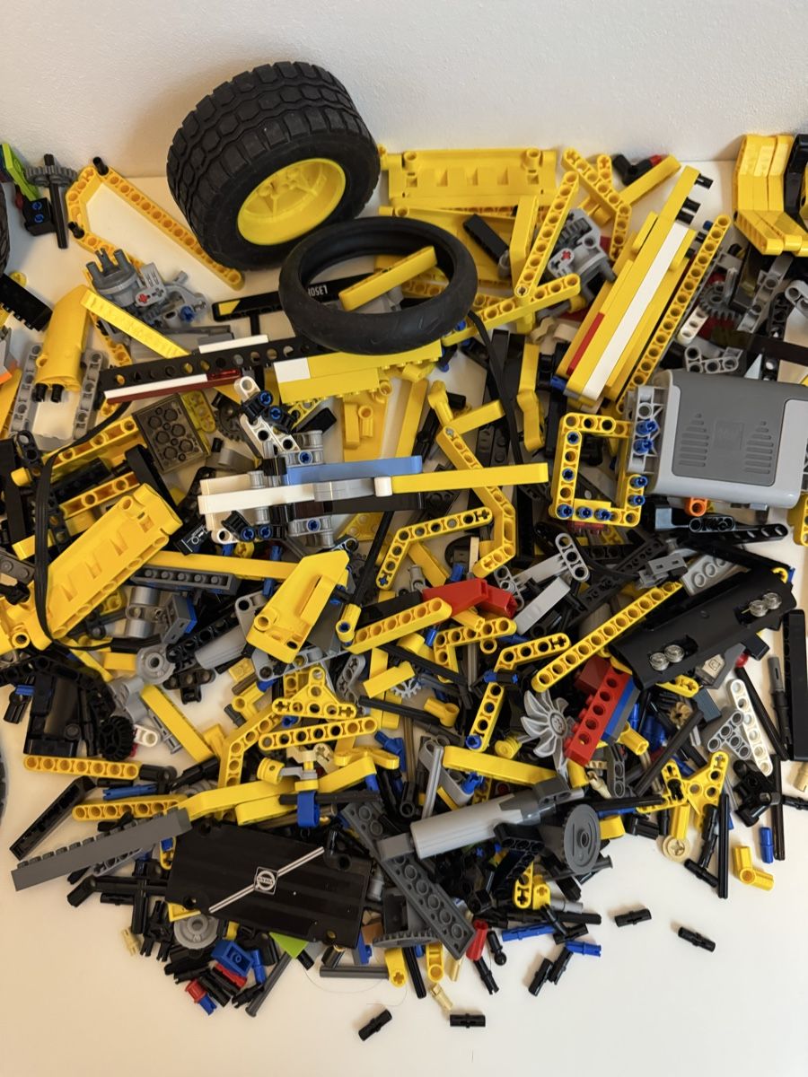 Lego Giocattoli: Lego Technik Konvoult – Usato da Langnau i. E. venduto da nic_dh5j 2