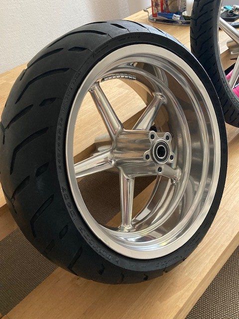 Harley-Davidson Pneumatici & Ruote complete: Harley Davidson Custom Räder Rocker C fxcwc – Usato da Affoltern am Albis venduto da premiumparts 8