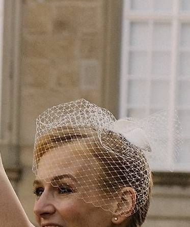 Accessori per capelli: Braut Fascinator mit Birdcage Schleier - handmade – Usato da Zürich venduto da JeanBng 4
