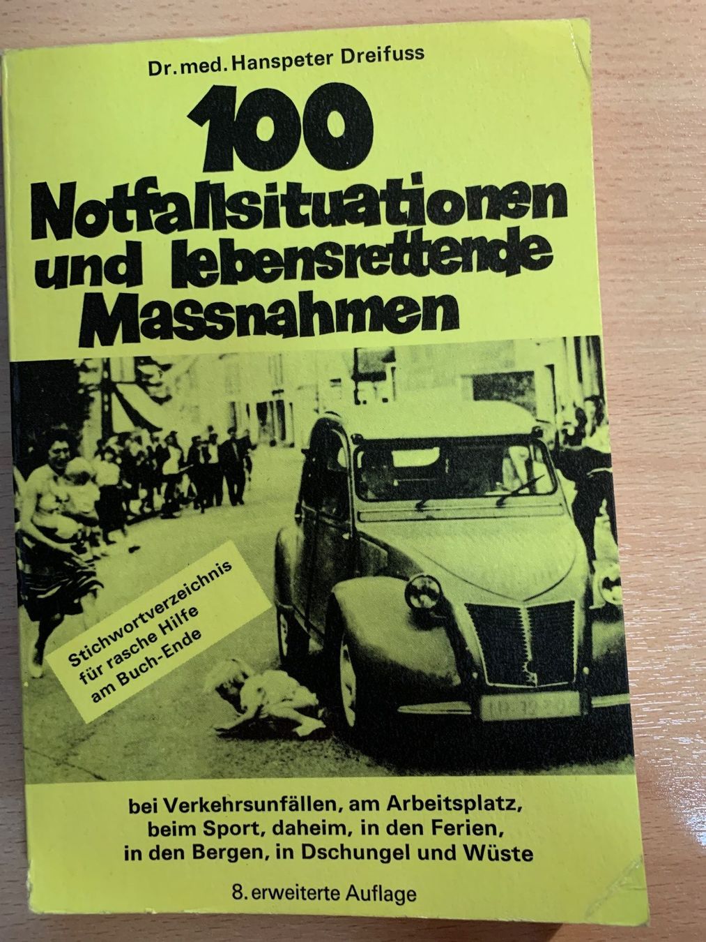 Libri: ANTIKES BUCH - 100 NOTFALLSITUATIONEN********** – Usato da Ibach venduto da lisch3
