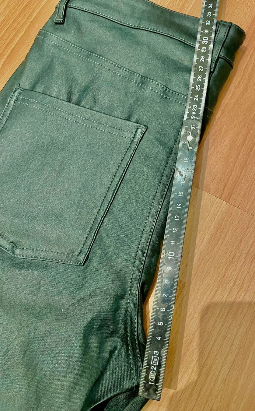 Calzedonia Hosen: Calzedonia substitute leader pants – Gebraucht aus Kilchberg ZH von Suisse500 1