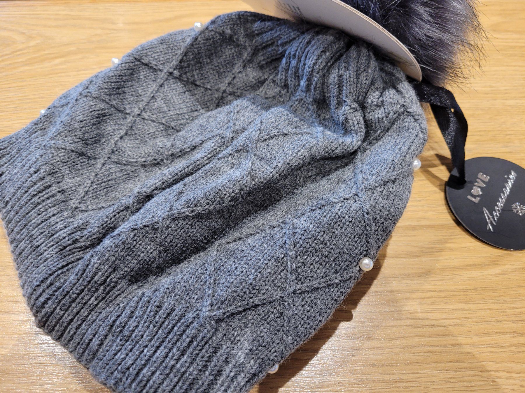Chapeaux, bonnets & casquettes: Wollmütze mit Bommel – Neuf (Voir description) à Nottwil par echtMOMO 7