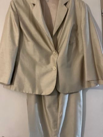 Damen Veston und Hose neu Gr. 44