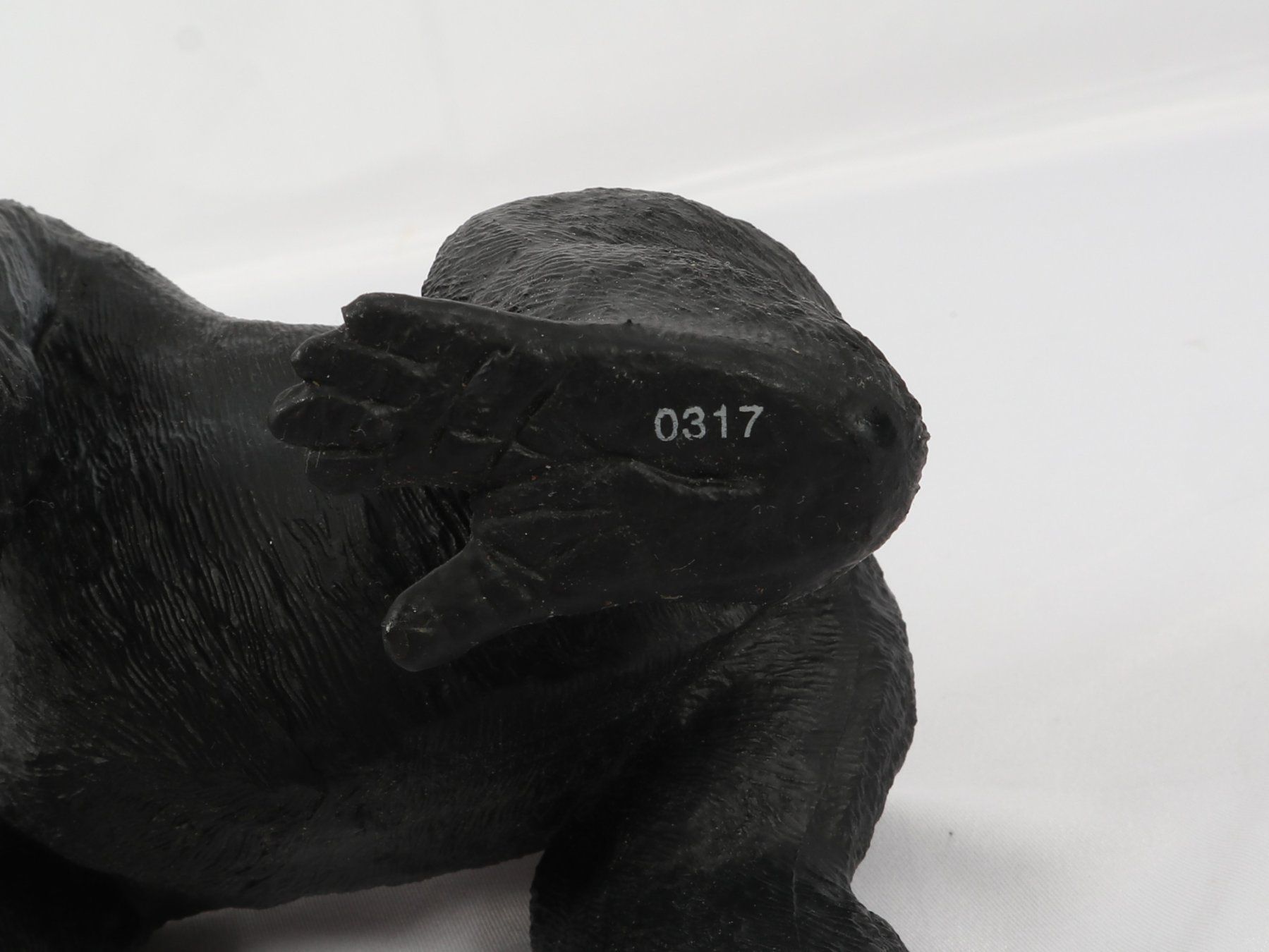 Statuette: TIERFIGUR Gorilla Silberrücken – Usato da Steinen venduto da Restwert_Steinen 4