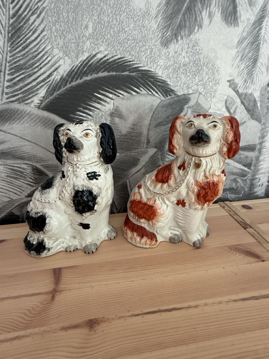 Statuette: 2 Kaminhunde/Puffhunde – Usato da Stadel venduto da Atropa1969