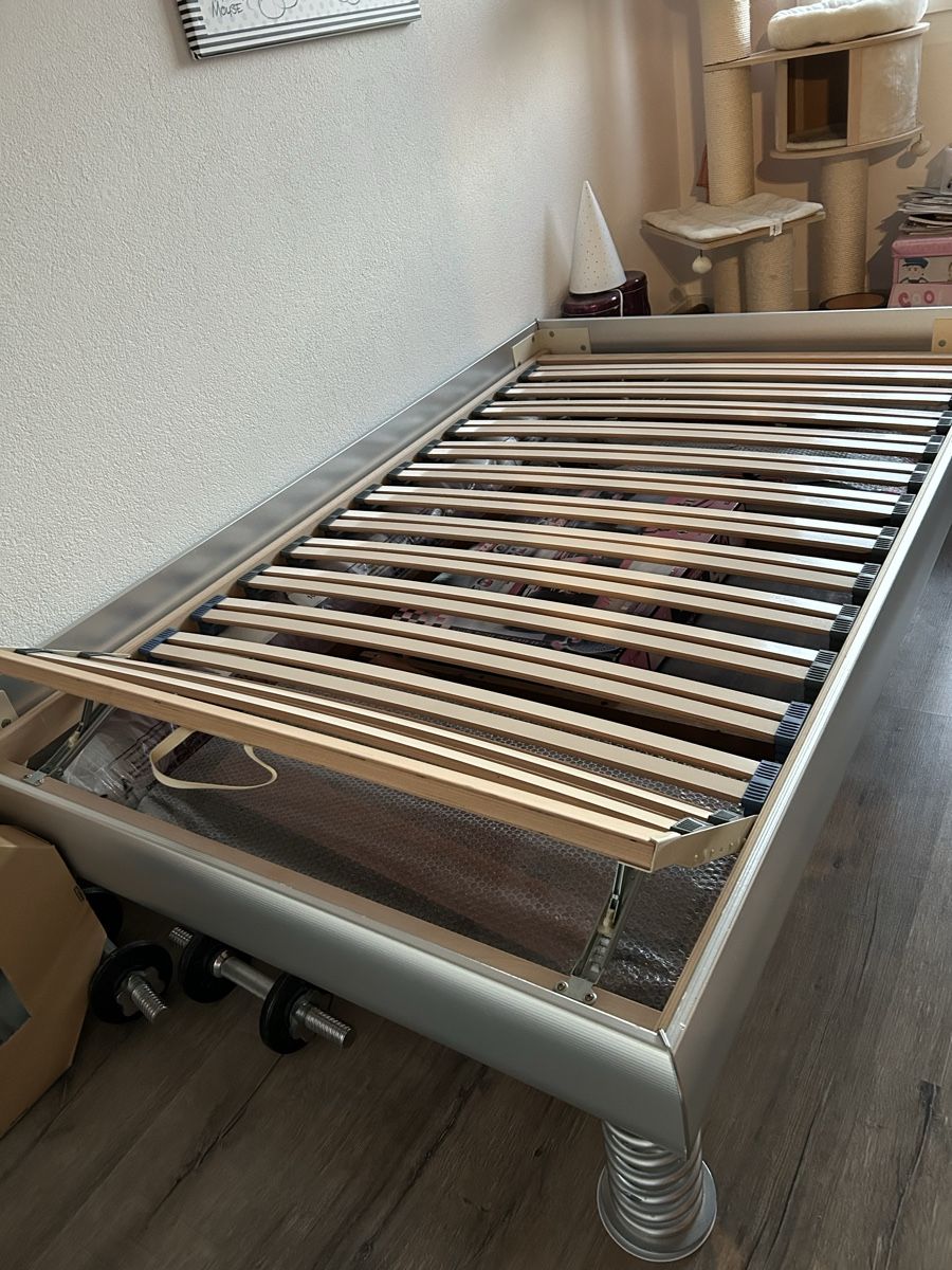 Betten: Bett 120x200 – Gebraucht aus Sargans von sabirue