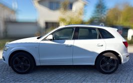 Audi Q5 S-line 2.0 TDI S-Tronic