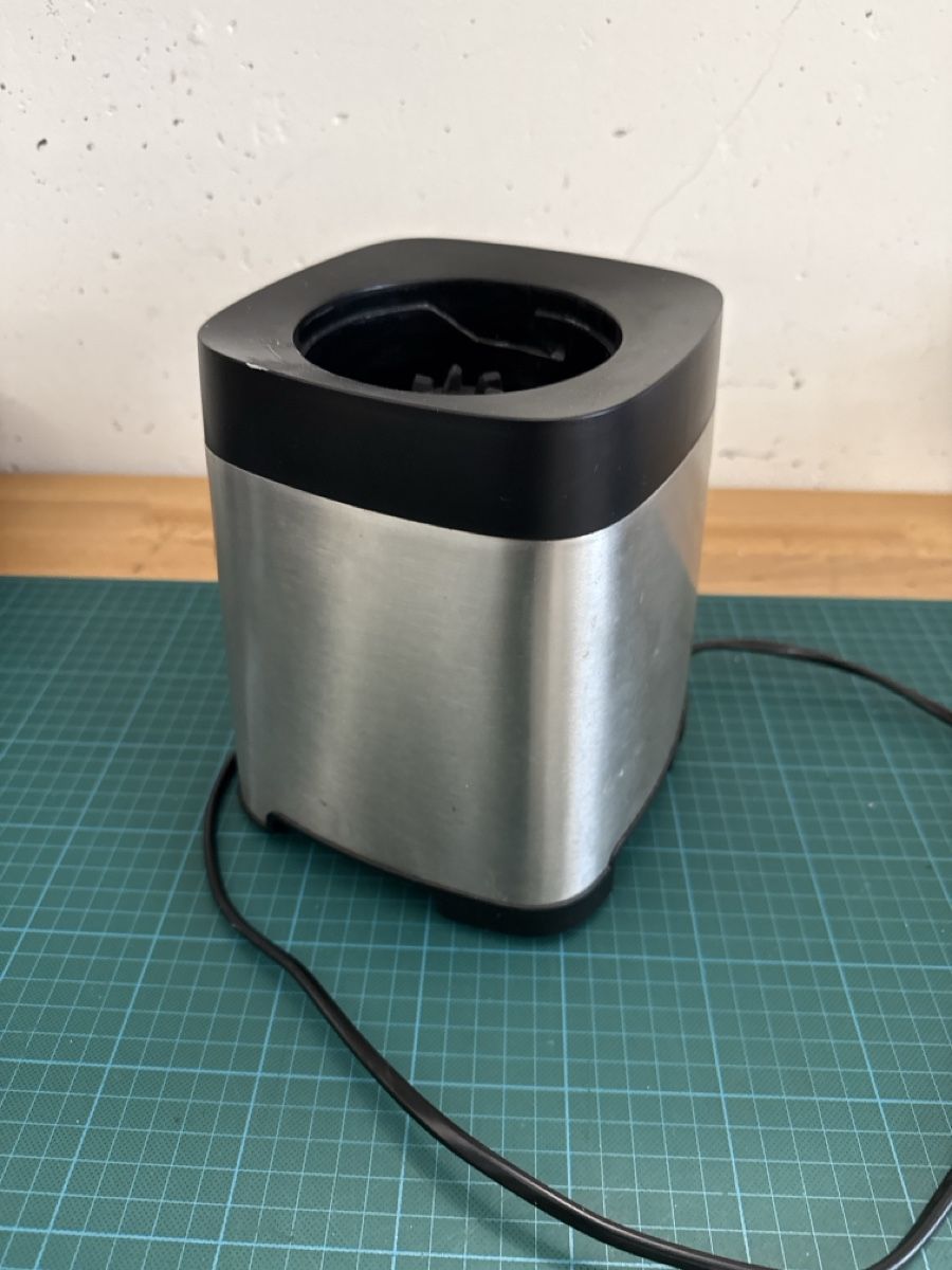 Philips Elettrodomestici da cucina: Philips ProBlend 6 Ohne Behälter – Usato da Luzern venduto da Andrinos 3