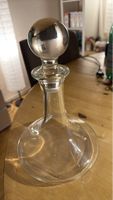 Carafe en verre, ribbed, 30 cm pour vider un litre